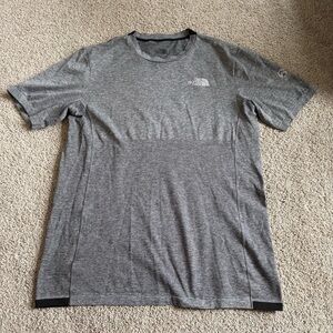 The North Face summit series gray short sleeve athletic t-shirt men's large